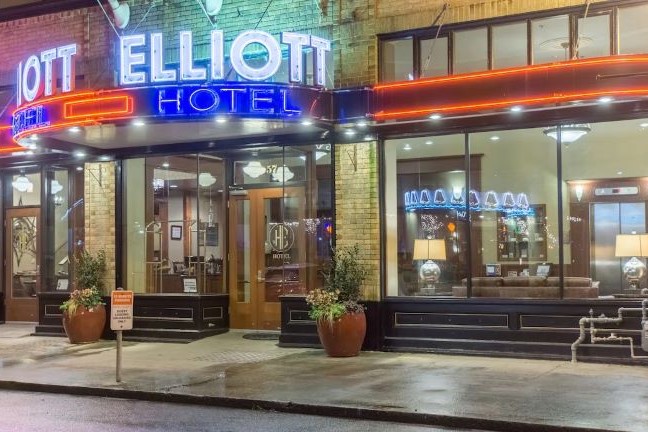 Hotel Elliott is one of the best hotels in downtown Astoria, Oregon.