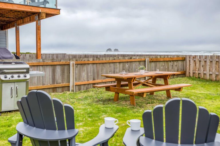 Rockaway Beach oceanfront cottage vacation rental with hot tub on the Oregon Coast