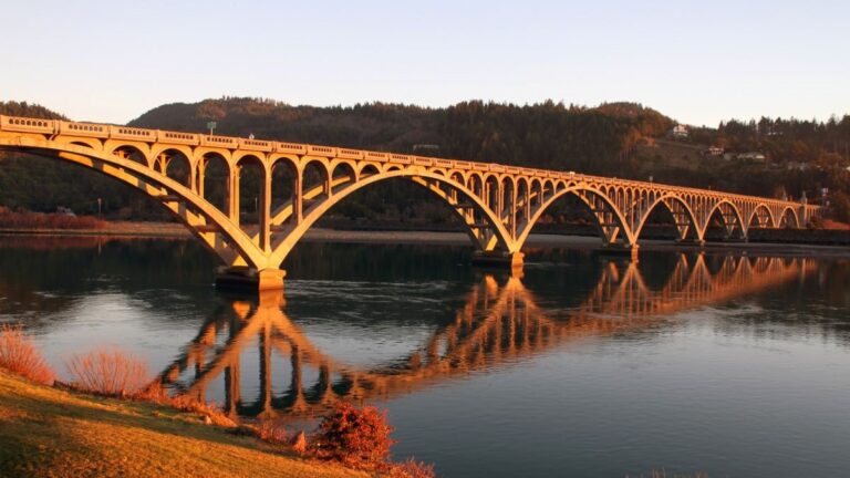 The Isaac Lee Patterson Bridge (or Rogue River Bridge) connects Gold Beach, Oregon to the small, unincorporated coastal community of Wedderburn and spans the Rogue River.