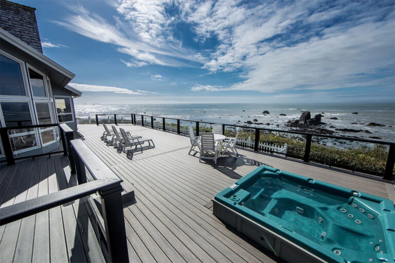 A vacation rental home with an ocean-view deck and hot tub in Brookings, Oregon