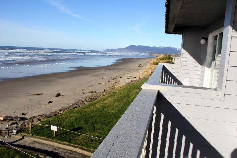 Best Budget Oregon Coast Hotels Under 200 a Night